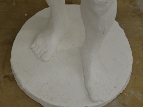 610